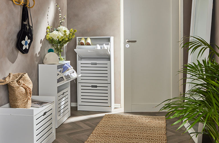 Pienen ja kapean eteisen sisustus